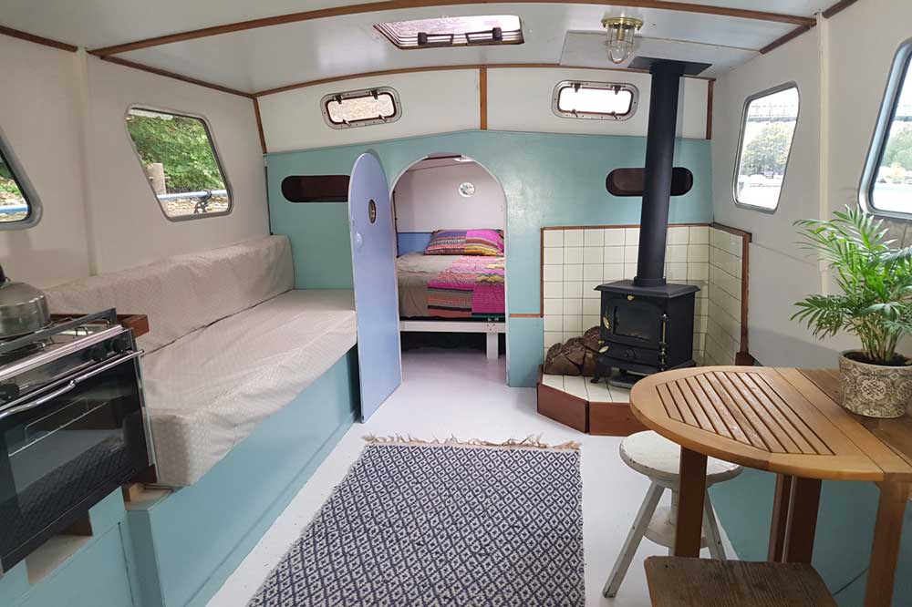 Boat Painting and Refurbishment 